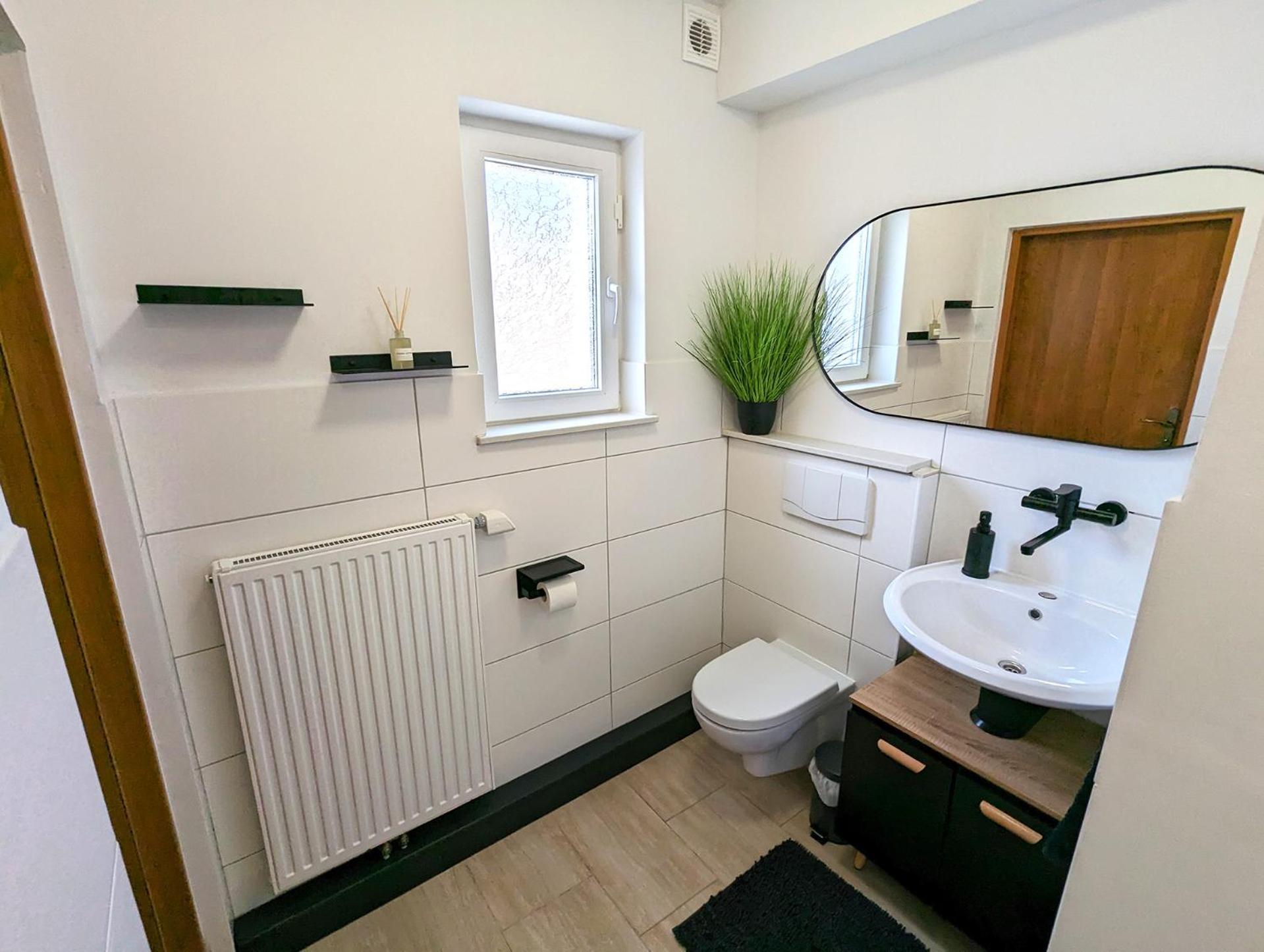 Bestime - 5 Schlafzimmer, Wohnzimmer, Kueche, Waschtrockner, Terrasse, Smart-tvs, Netflix, Tischfussball Appartement