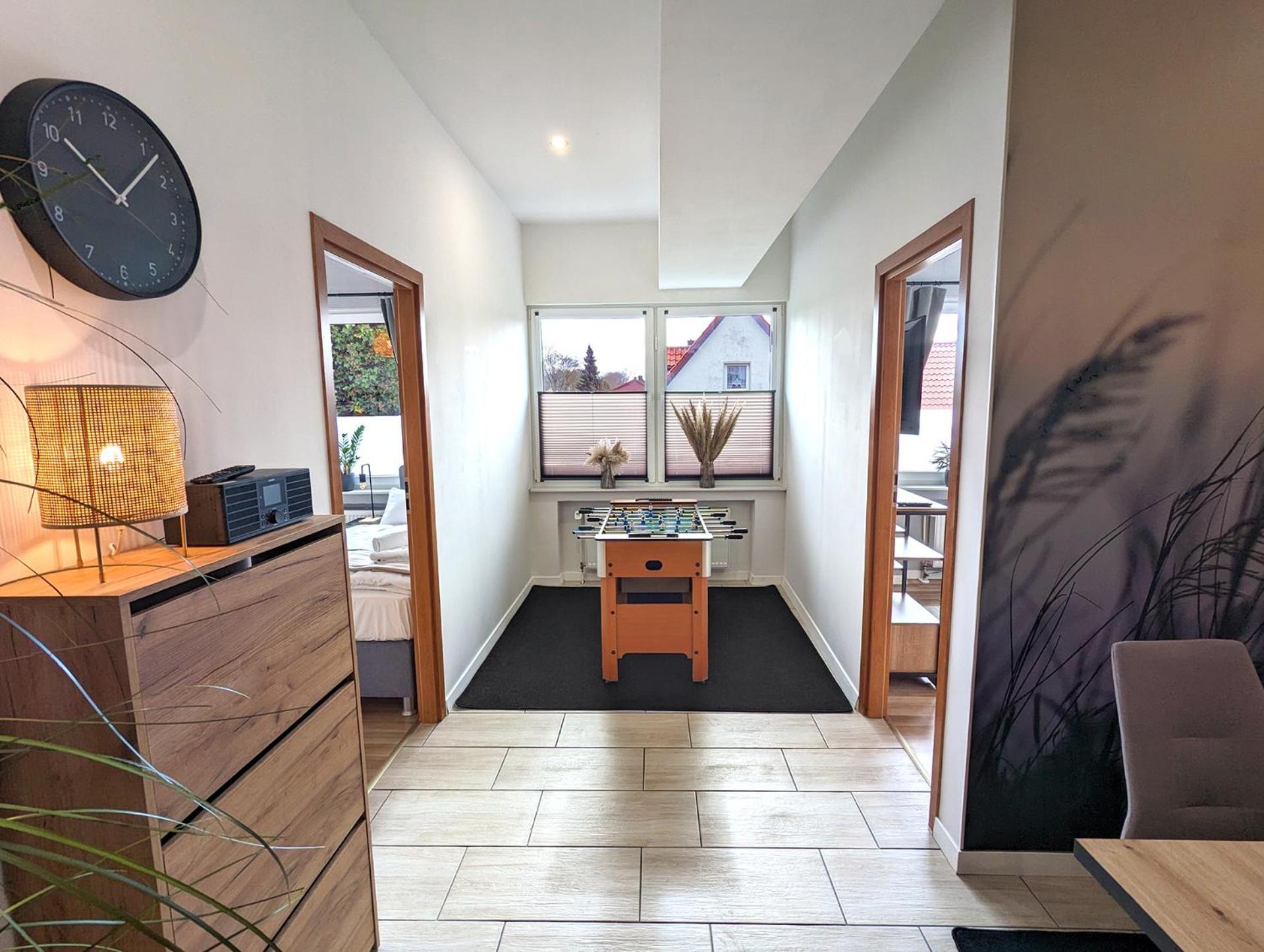 Bestime - 5 Schlafzimmer, Wohnzimmer, Kueche, Waschtrockner, Terrasse, Smart-tvs, Netflix, Tischfussball Appartement *