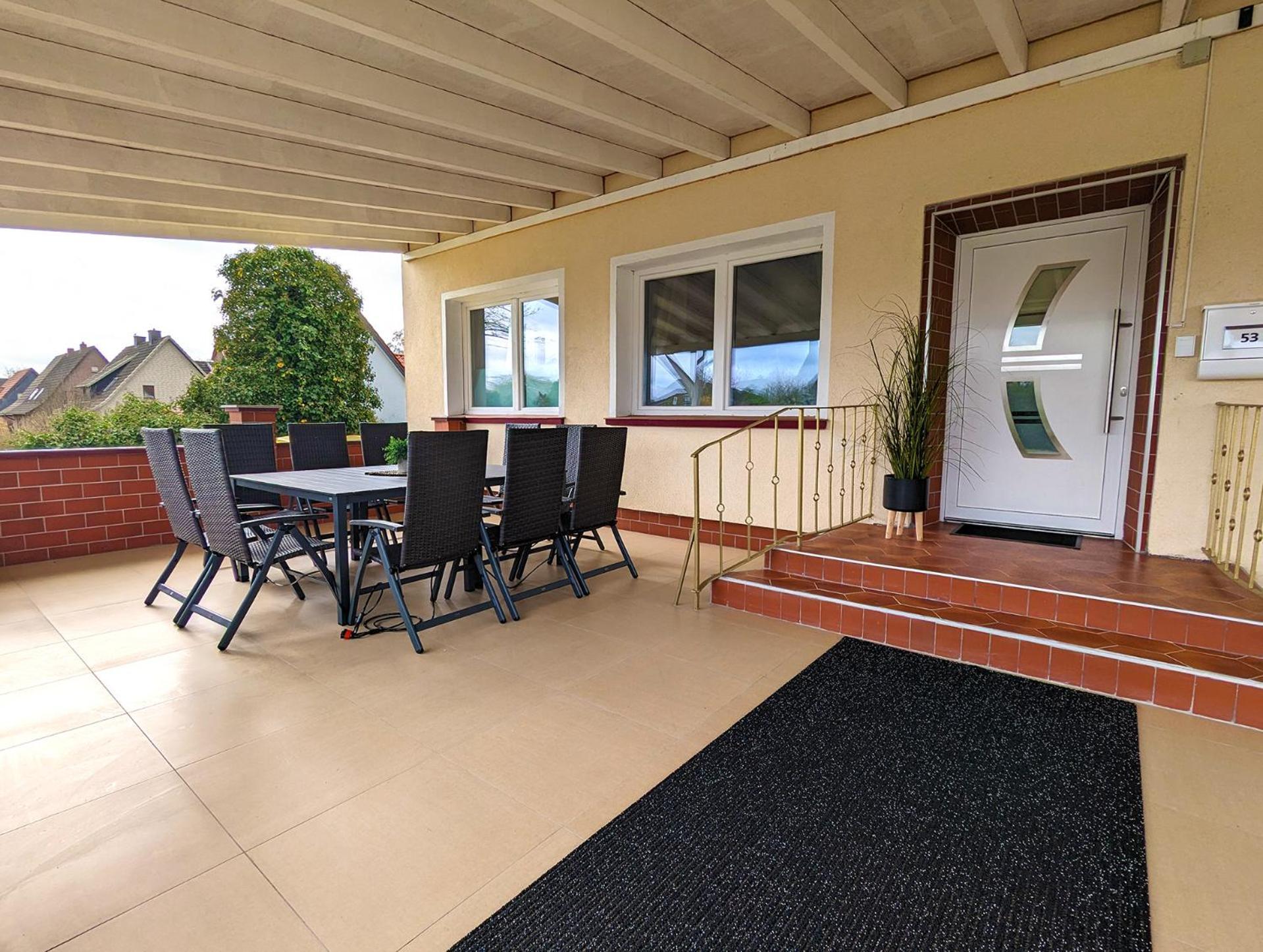 Bestime - 5 Schlafzimmer, Wohnzimmer, Kueche, Waschtrockner, Terrasse, Smart-tvs, Netflix, Tischfussball